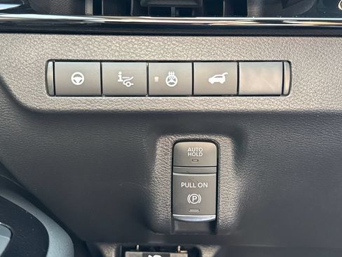 Used 2025 Nissan Murano Platinum w/ Cargo Package AWD/4WD image 31