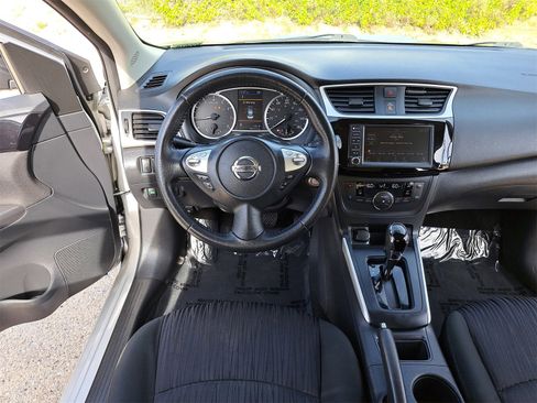 Used 2019 Nissan Sentra SV image 15
