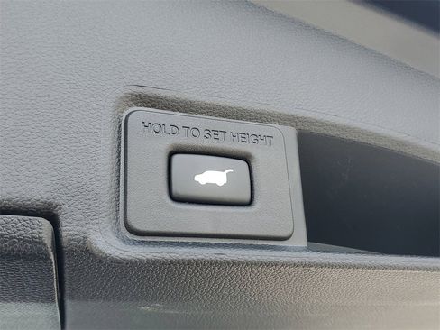 Certified 2024 Acura RDX w/ Technology Package image 10