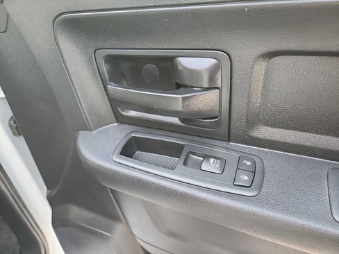 Used 2016 RAM 3500 Tradesman w/ Chrome Appearance Group RWD image 37
