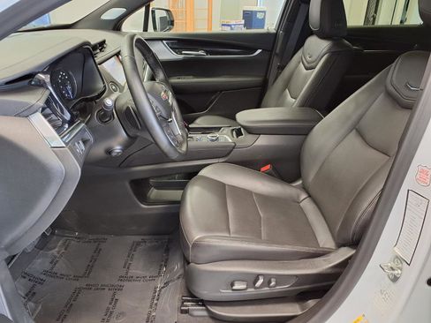 Certified 2025 Cadillac XT5 Premium Luxury AWD/4WD image 20