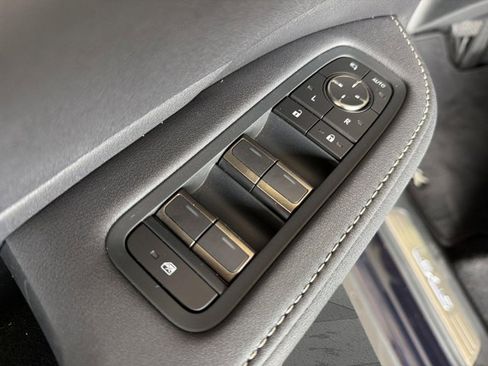 Certified 2025 Lexus TX 350 AWD w/ Convenience Package image 9