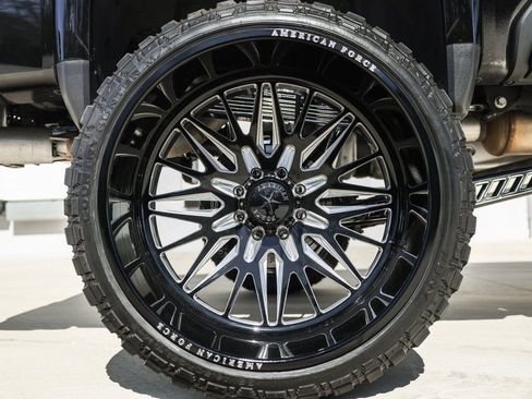 Used 2024 GMC Sierra 3500 Denali Ultimate image 12