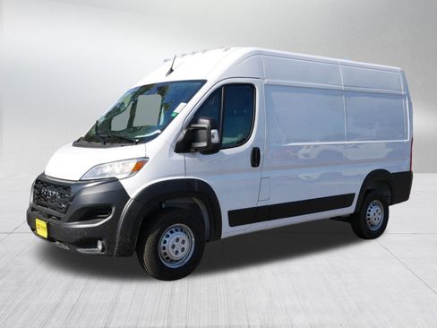 New 2026 RAM ProMaster 2500 w/ Convenience Group image 3