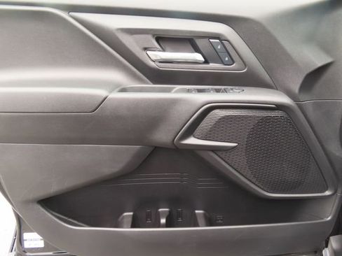 Used 2025 Chevrolet Silverado EV W/T AWD/4WD image 13