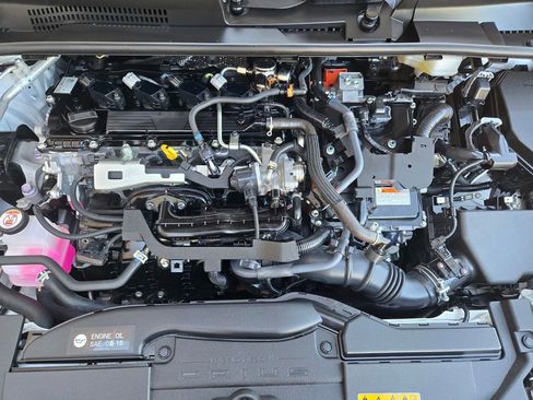 Used 2024 Toyota Prius XLE FWD image 27