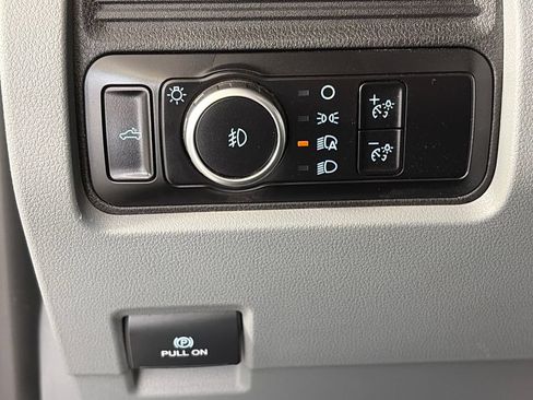 Certified 2025 Ford F250 XLT AWD/4WD image 23