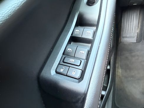 Used 2023 Jeep Grand Cherokee Laredo AWD/4WD image 20