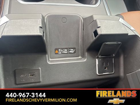 Certified 2024 Chevrolet Silverado 3500 High Country w/ Technology Package image 40