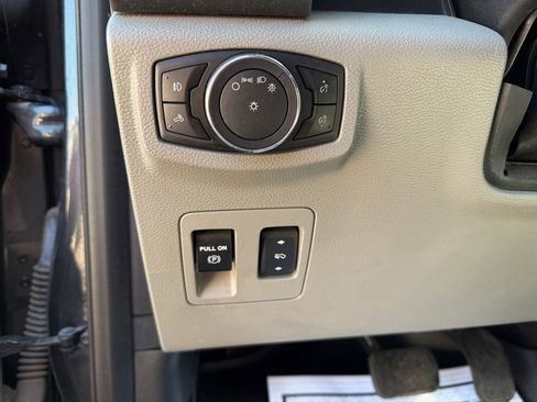Used 2015 Ford F150 XLT w/ Equipment Group 302A Luxury AWD/4WD image 20