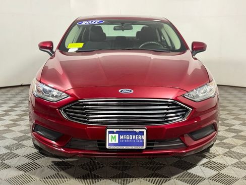 Used 2017 Ford Fusion SE FWD image 10