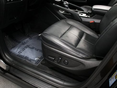 Used 2022 Kia Telluride EX w/ EX Premium Package image 23