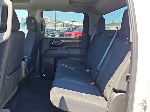 Used 2025 Chevrolet Silverado 1500 LT Trail Boss AWD/4WD image 30