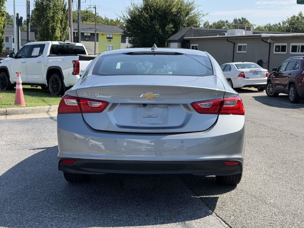 Used 2025 Chevrolet Malibu LT FWD image 21