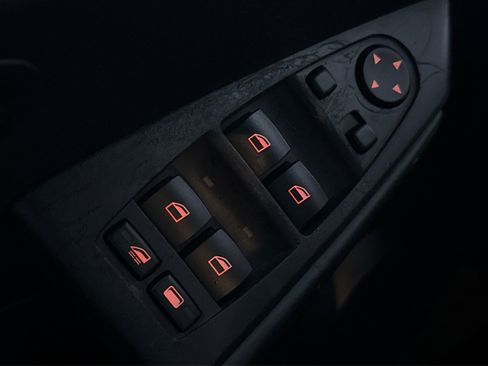 Used 2007 BMW M6 Convertible image 32