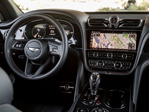 Certified 2022 Bentley Bentayga AWD/4WD image 24