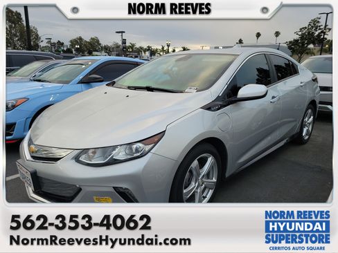 Used 2017 Chevrolet Volt LT w/ Comfort Package FWD image 1