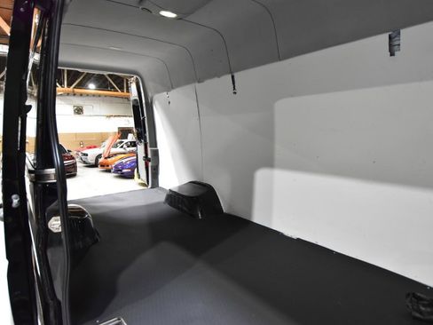 Used 2015 Mercedes-Benz Sprinter 3500 image 37