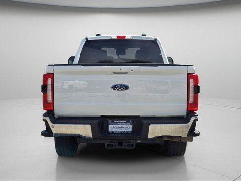 Used 2025 Ford F250 Lariat AWD/4WD image 21