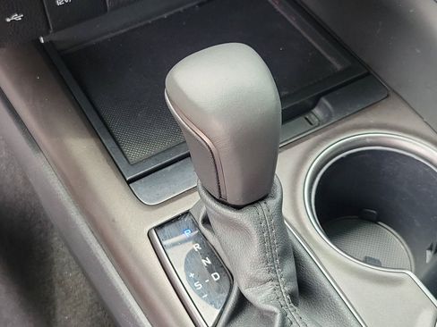 Used 2024 Toyota Camry SE FWD image 26