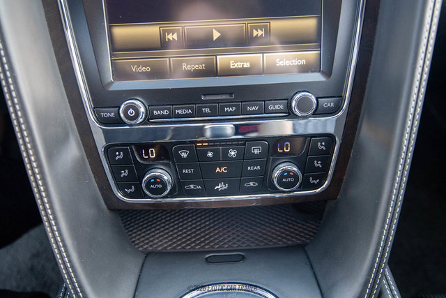Used 2015 Bentley Flying Spur W12 AWD/4WD image 25