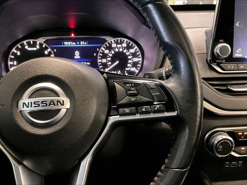 Used 2019 Nissan Altima 2.5 SR w/ SR Premium Package image 27