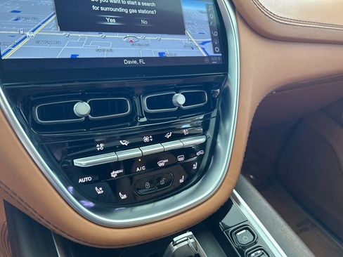 Used 2023 Aston Martin DBX Base image 46
