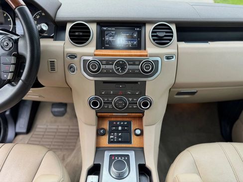 Used 2016 Land Rover LR4 HSE Silver Edition AWD/4WD image 67