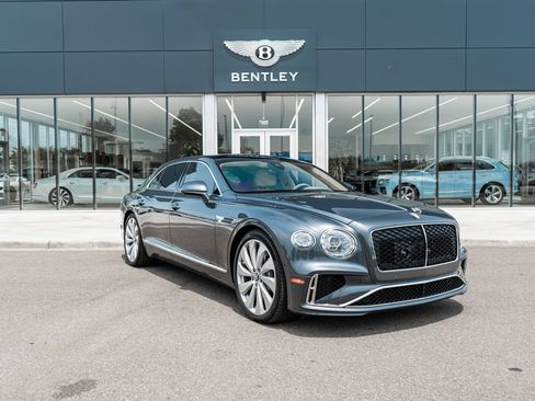 Certified 2026 Bentley Flying Spur Plug-In Hybrid AWD/4WD image 17