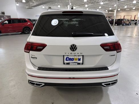 Certified 2023 Volkswagen Tiguan SEL R-Line image 7
