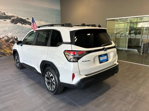 Used 2026 Subaru Forester Premium AWD/4WD image 38