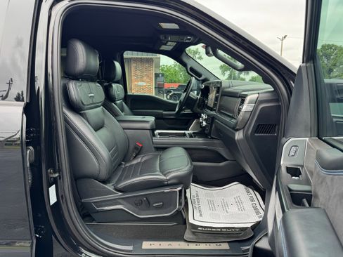 Used 2025 Ford F250 Platinum AWD/4WD image 15