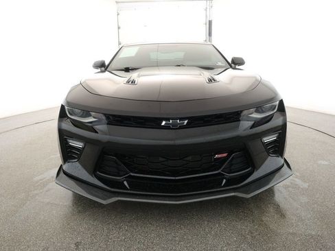 Used 2018 Chevrolet Camaro SS w/ LPO, Ground Effects Package image 2