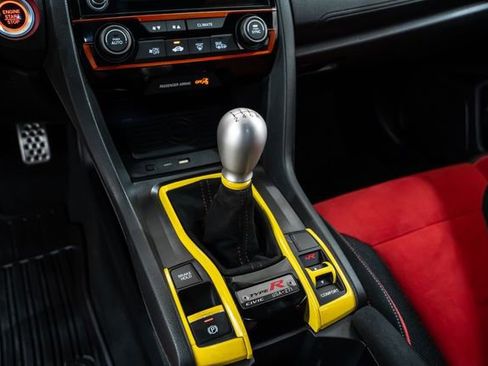 Used 2021 Honda Civic Type R Limited image 33