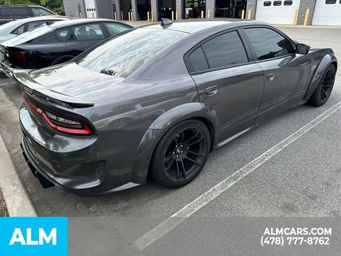 Used 2022 Dodge Charger Scat Pack w/ Dynamics Package RWD image 11