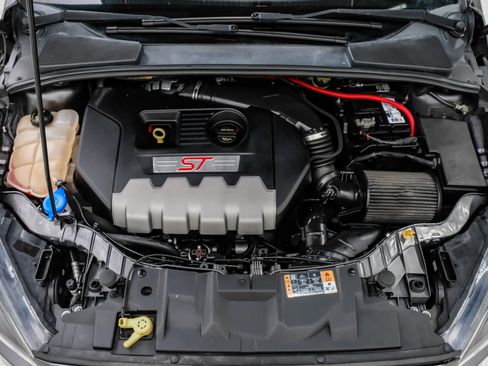 Used 2018 Ford Focus ST w/ Equipment Group 402A image 60