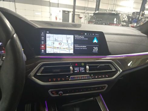 Used 2021 BMW X5 M50i w/ Executive Package image 15