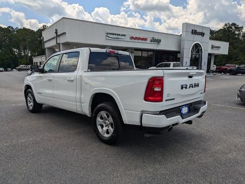Used 2025 RAM 1500 Big Horn AWD/4WD image 7