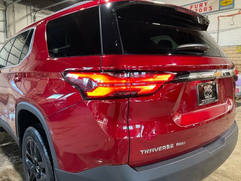 Used 2023 Chevrolet Traverse LT image 22