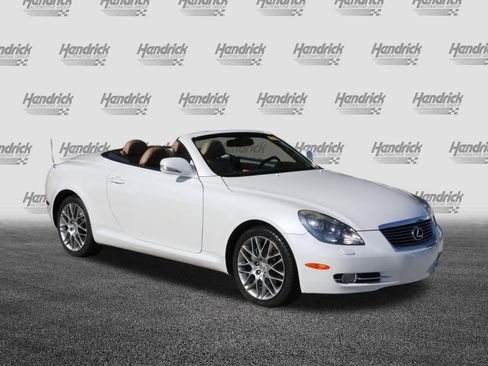 Used 2009 Lexus SC 430 Convertible w/ Preferred Accessory Pkg RWD image 2