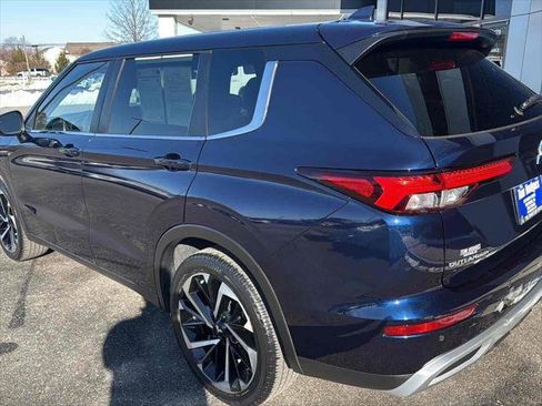 Used 2022 Mitsubishi Outlander SE image 6