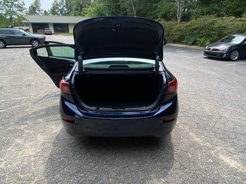 Used 2018 MAZDA MAZDA3 Touring FWD image 43