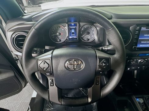 Certified 2023 Toyota Tacoma TRD Off-Road w/ Technology Package AWD/4WD image 10