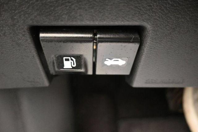 Used 2024 Nissan Kicks SR w/ SR Premium Package FWD image 25