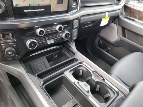 New 2026 Ford F450 Lariat w/ Lariat Ultimate Package image 41