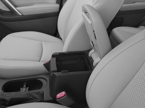 Used 2017 Subaru Forester 2.5i Premium image 18