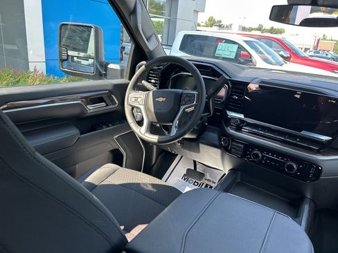 New 2025 Chevrolet Silverado 3500 LT w/ Convenience Package image 13