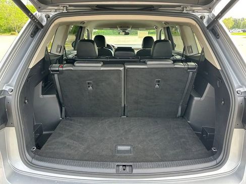 Used 2024 Volkswagen Atlas SE AWD/4WD image 30