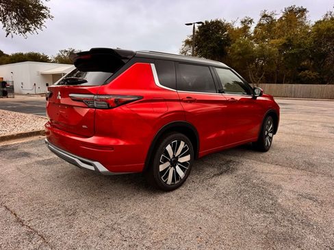New 2026 Mitsubishi Outlander SEL FWD image 8
