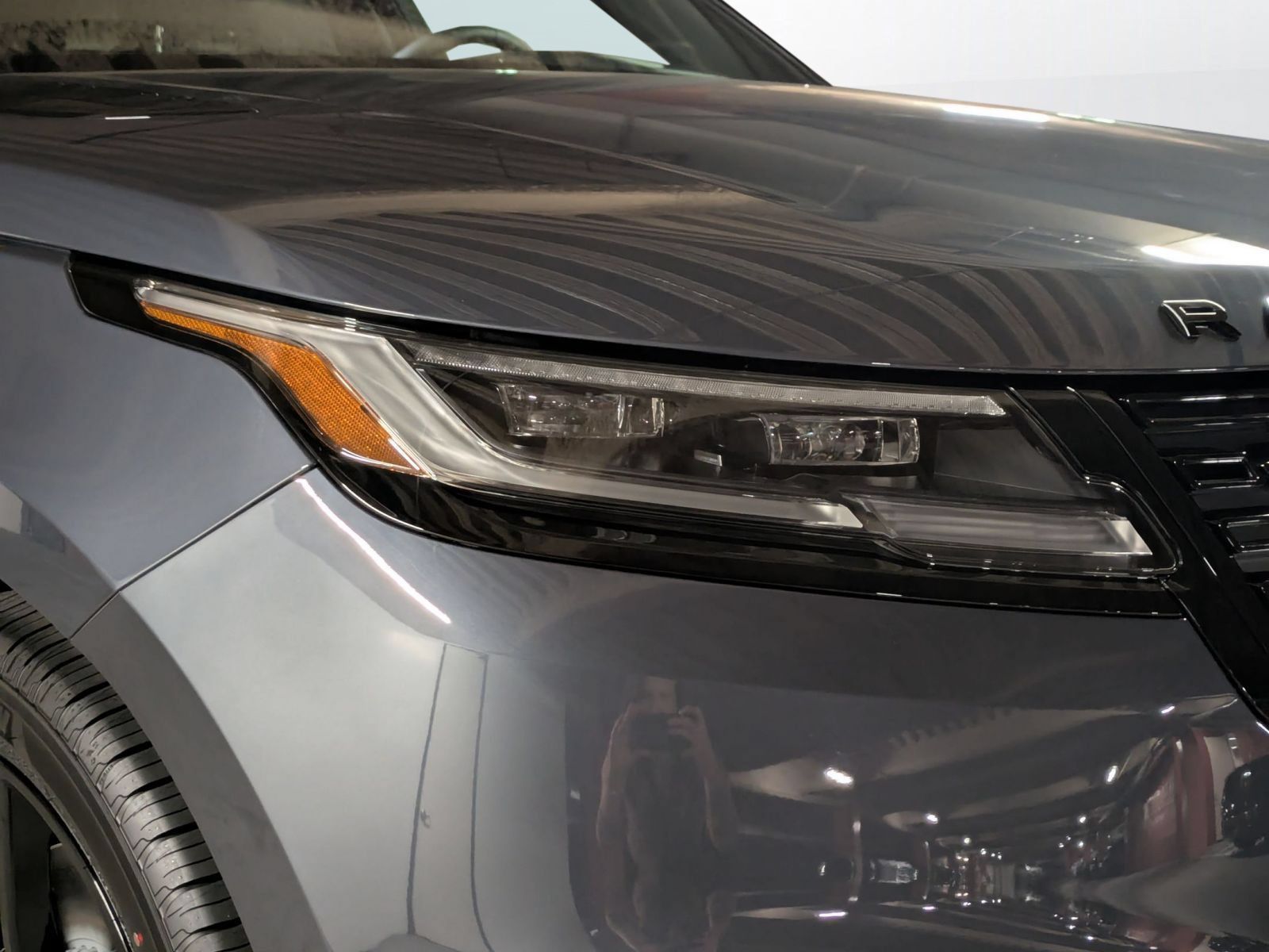 New 2026 Land Rover Range Rover Velar Belgravia AWD/4WD image 17